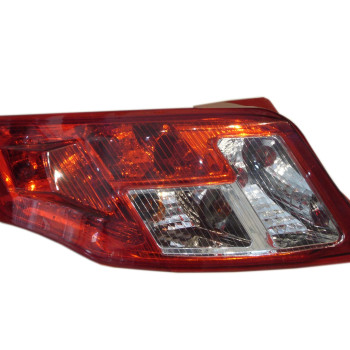چراغ عقب سمت چپ جیلی امگرند RV7