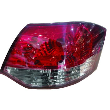 چراغ عقب روی گلگیر سمت راست ولکس C30