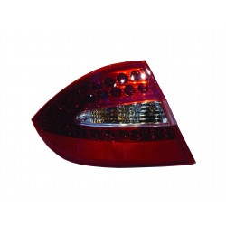 چراغ عقب روی گلگیر سمت چپ جک J5 چراغ عقب روی گلگیر سمت چپ جک J5