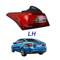 چراغ خطر عقب چپ روی گلگیر آریزو 5 چراغ خطر عقب چپ روی گلگیر آریزو 5