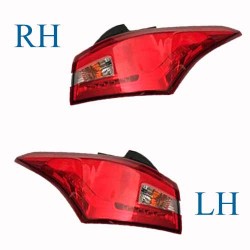 چراغ عقب روی گلگیر چپ و راست آریزو 5 چراغ عقب روی گلگیر چپ و راست آریزو 5