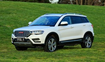 نقد و بررسی خودرو 